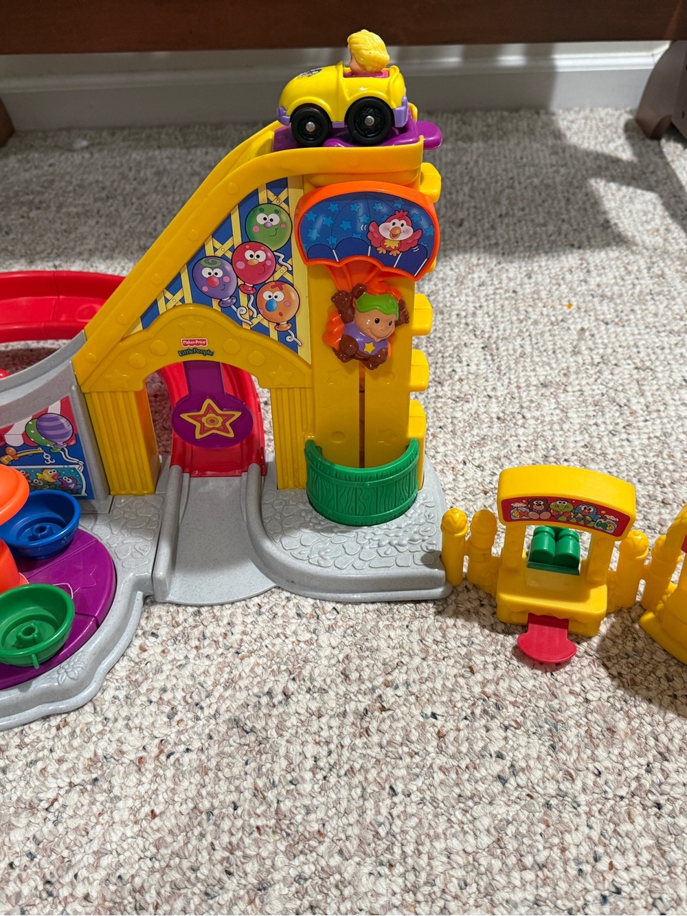 Little people carnival surprise sounds fun park carnival set 2003 $50 OBO